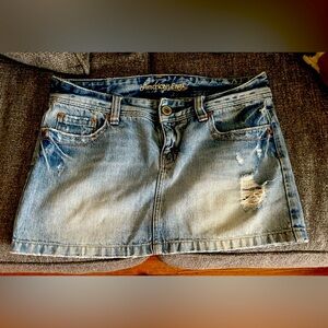 American Eagle Outfitters Denim Mini Skirt Women’s size 6